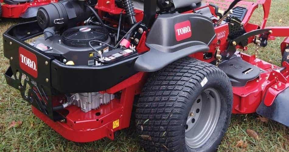 Toro 3000 Series Zero Turn Lawn Mower
