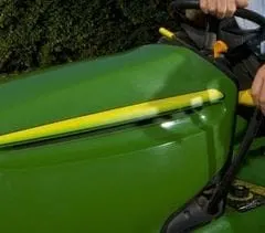 John Deere lawn mower is vibrating