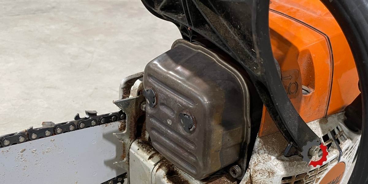 9 Reasons Your STIHL Chainsaw Loses Power Powered Outdoors